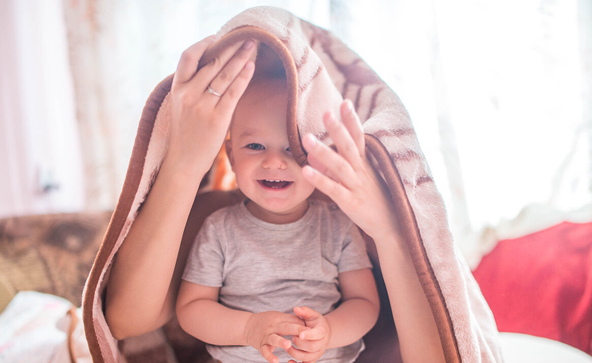 В детской придерживайтесь температуры 21-24°C — так, чтобы ребёнок не потел и не мёрз.