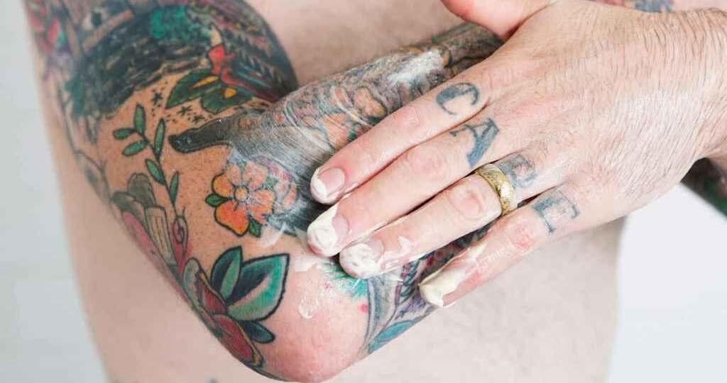 Уход за татуировкой: так ли это сложно?
