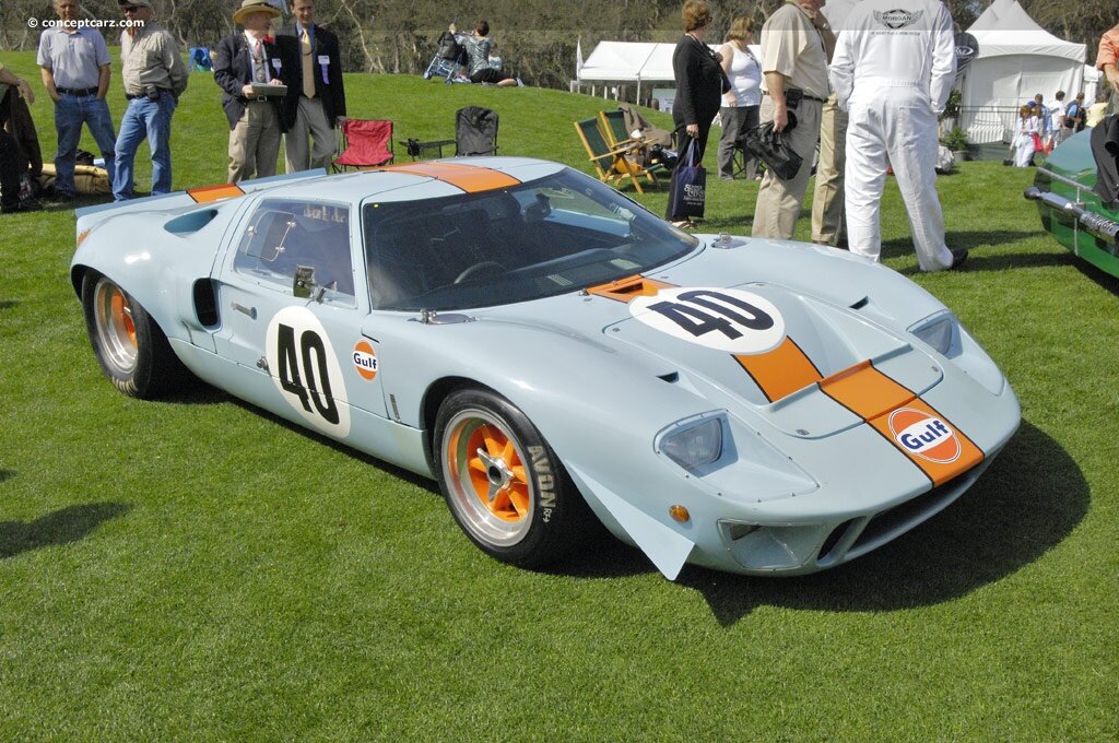 Ford Gulf GT40/Mirage Lightweight Racing Car на съёмках фильма"Ле-Ман"