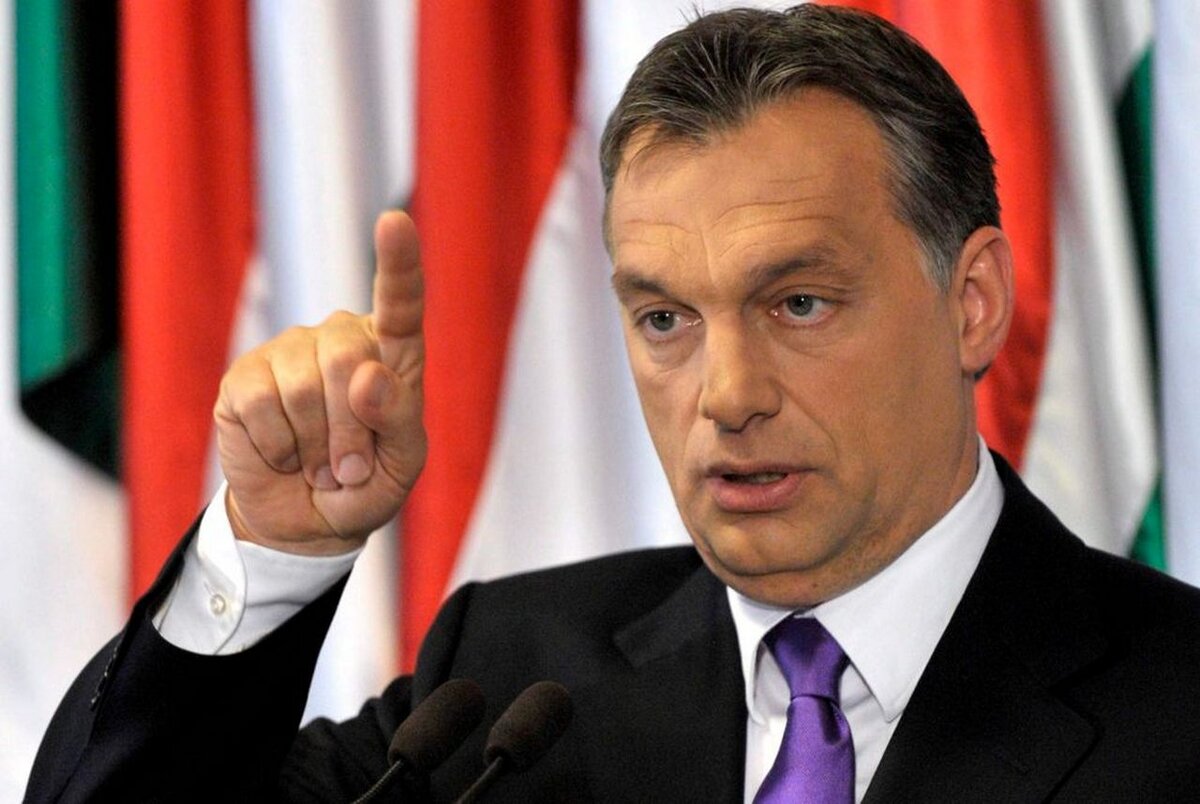 Премьер-министра Венгрии Виктора Орбана некоторые журналисты и политики называют диктатором.