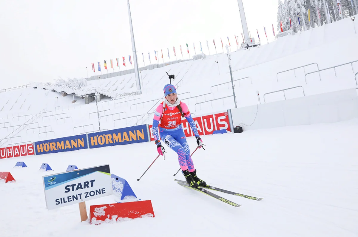 Светлана Миронова на подходе к стрельбе в масс-старте , 17 января, Оберхоф.