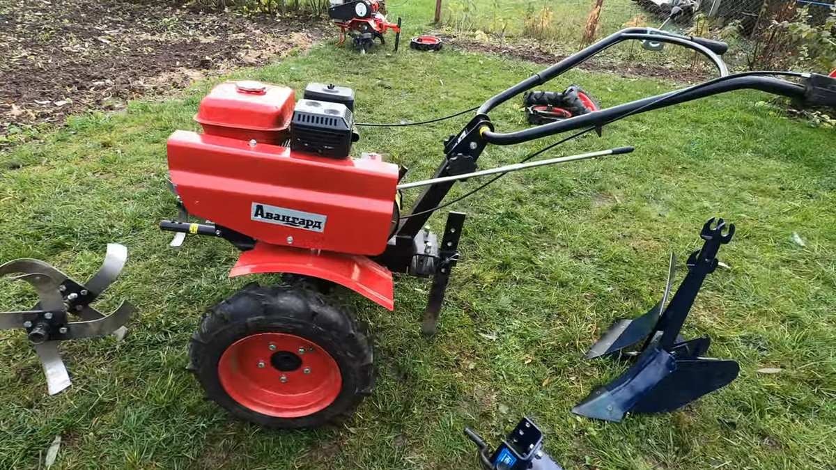 Мотоблок  КаДви "Авангард"