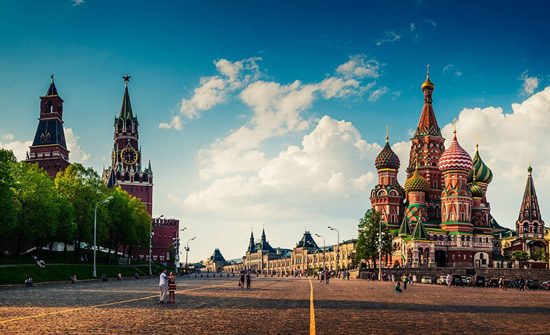 Московский Кремль и Собор Василия Блаженного. Город Москва.