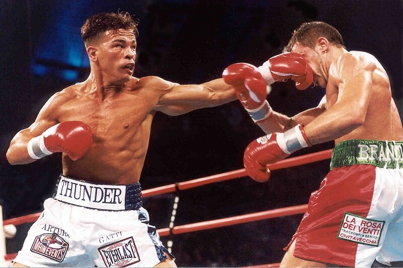 Артуро Гатти vs Микки Ворд. Открытые источники. Яндекс картинки.