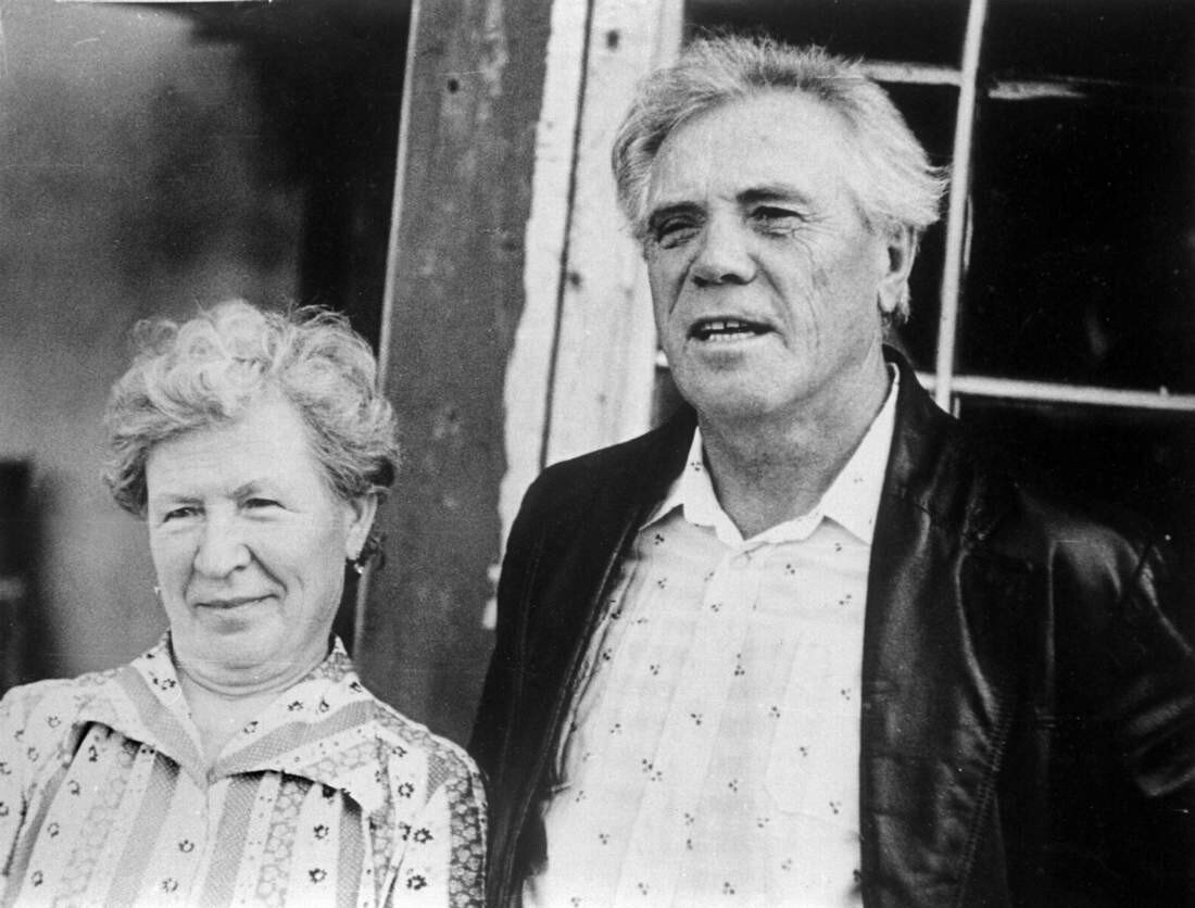 Виктор Петрович с супругой Марией Семеновной. Фото: общественное достояние. 