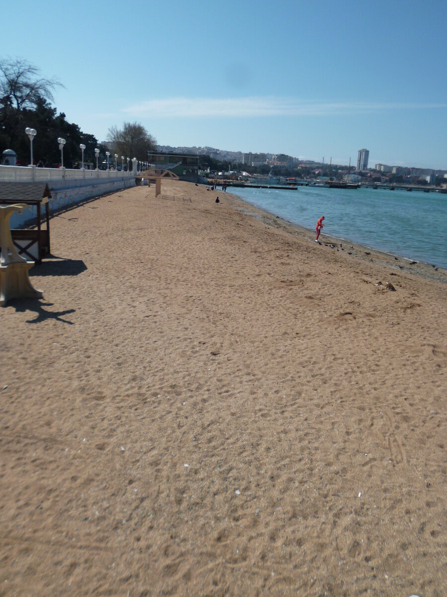 море в геленджике сейчас