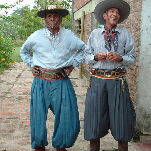 Южноамериканские ковбои. Аргентина. Национальный костюм.  