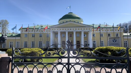 Санкт-Петербург. Прогулка по улице Шпалерной