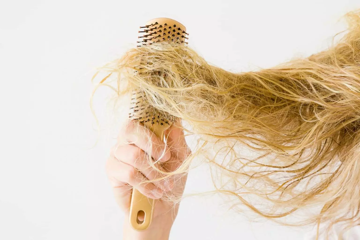 Блонд и осветленные волосы: уход и восстановление в домашних условиях