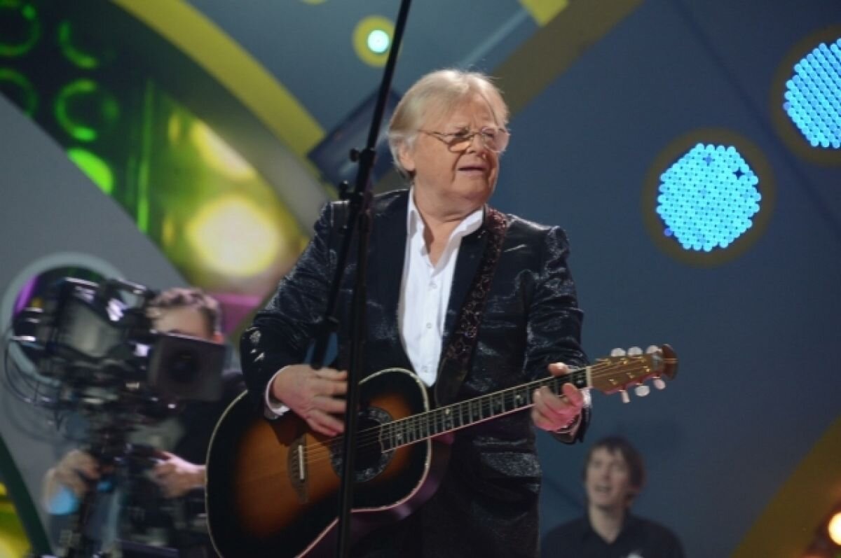    Антонов рассказал, что Голутвин обращался к нему с просьбой из-за онкологии