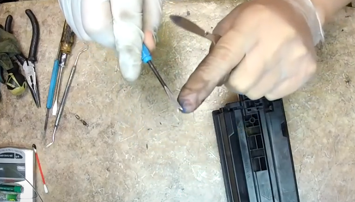 Фото 8. Инструмент, который мы будем использовать для извлечения осей