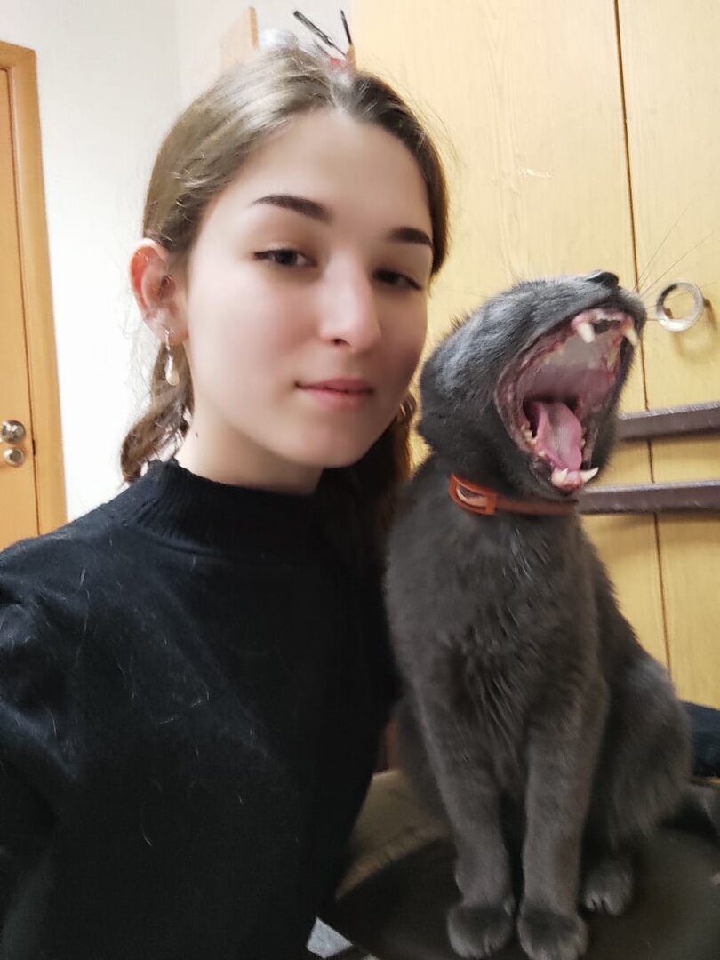 Макс и волонтер Арина