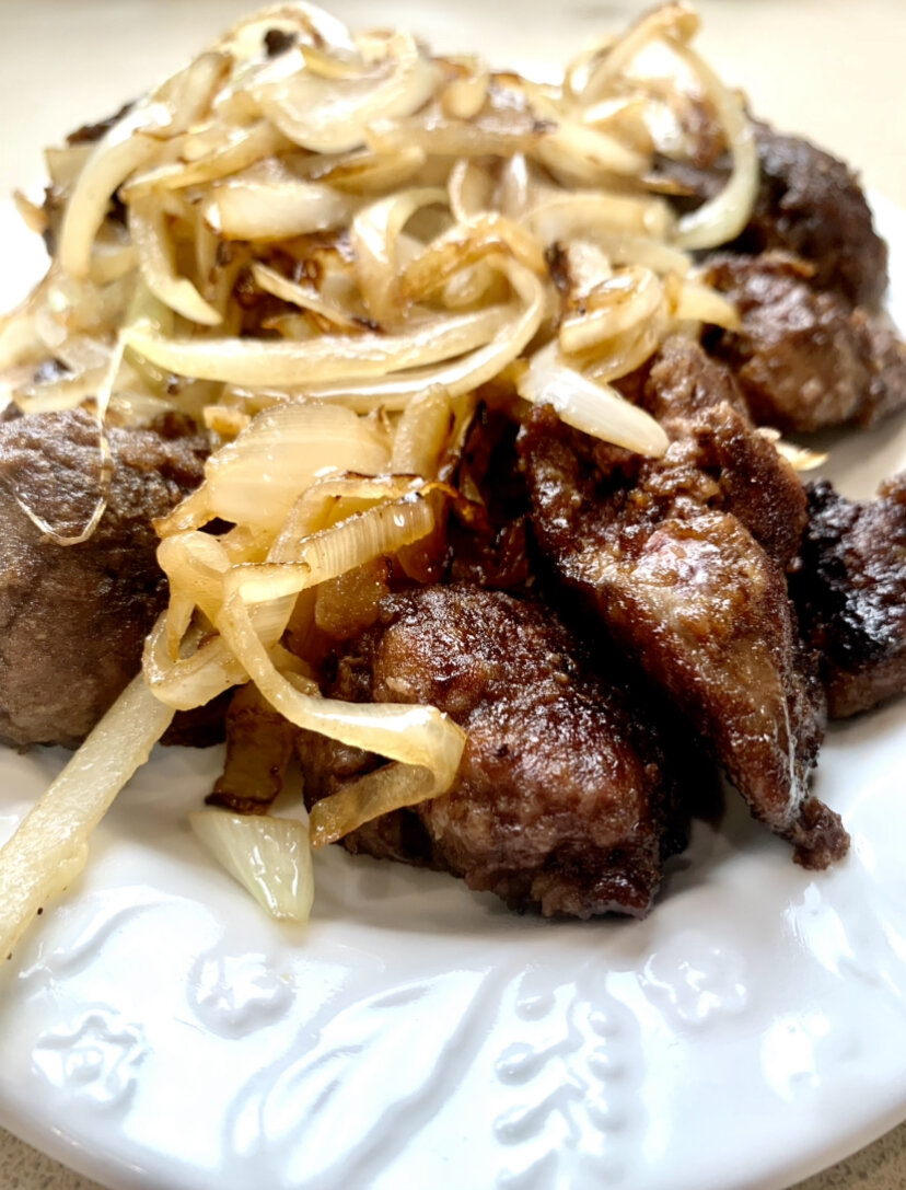 Говядина по княжески. Говядина по царски рецепт. Мясо по министерски. Говядина по гусарски запеченная состав. Говядина по княжески.