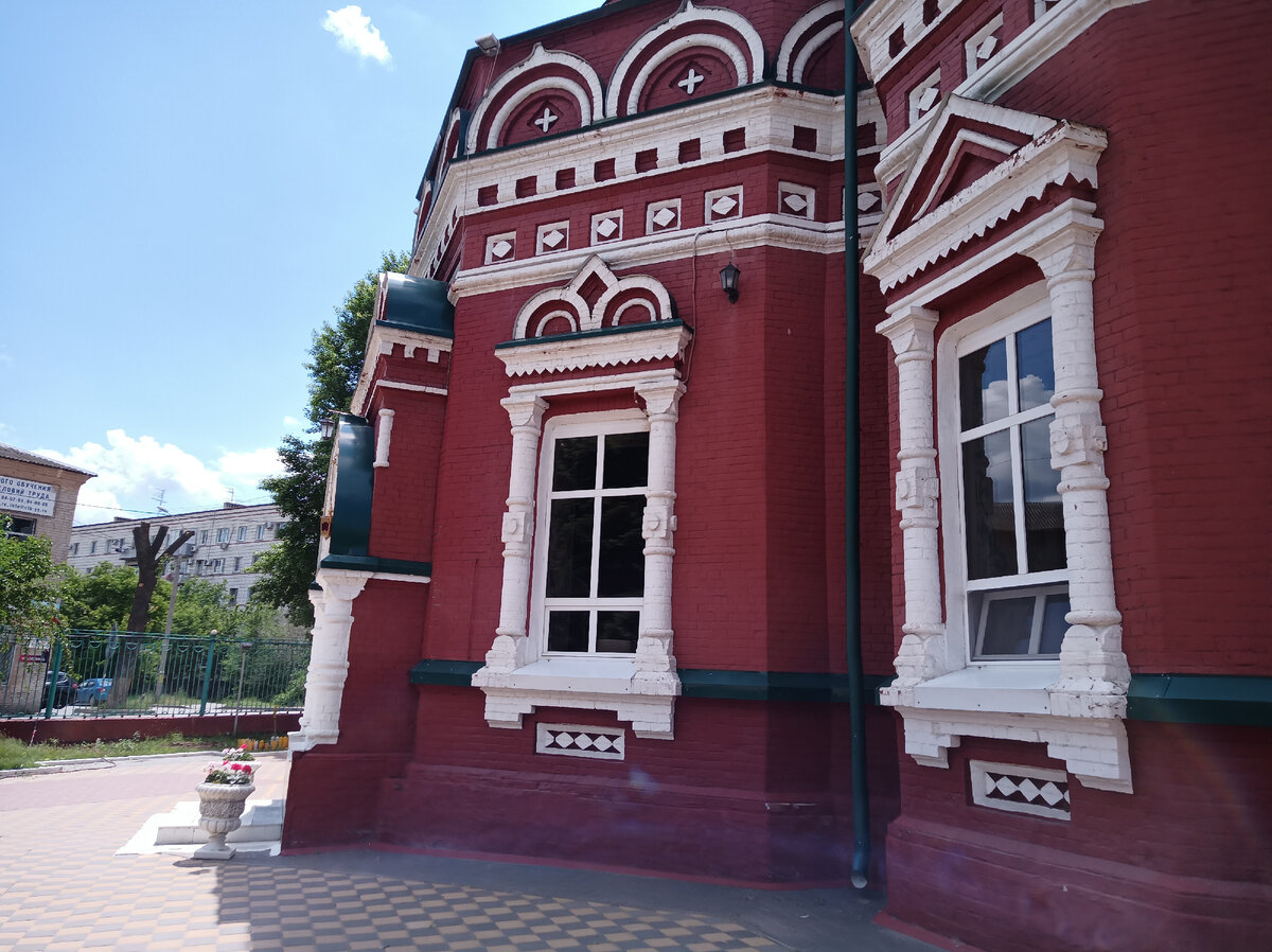 Сколько раз я слышал про этот собор, читал про него, видел его в новостях, но вот побывать там всё никак не получалось. Но в этом году я наконец-то исправил этот недочёт.-6