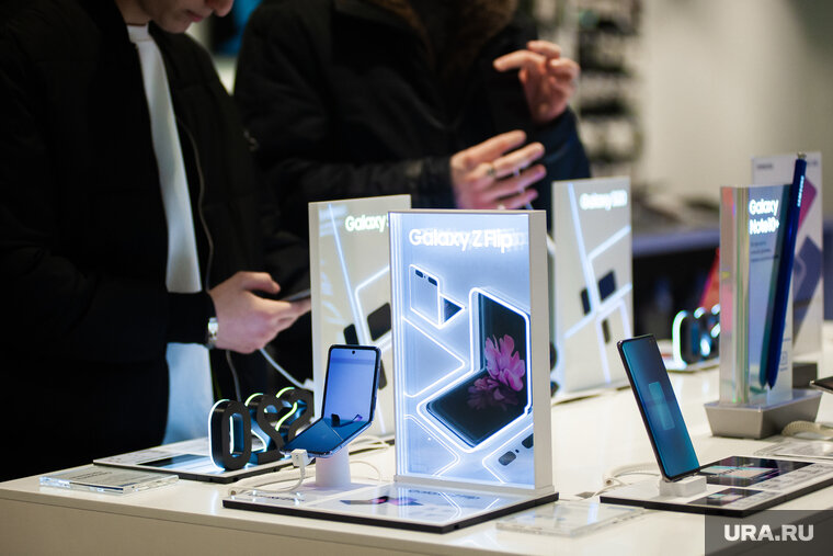    Решение о возвращении Samsung в Россию отложено