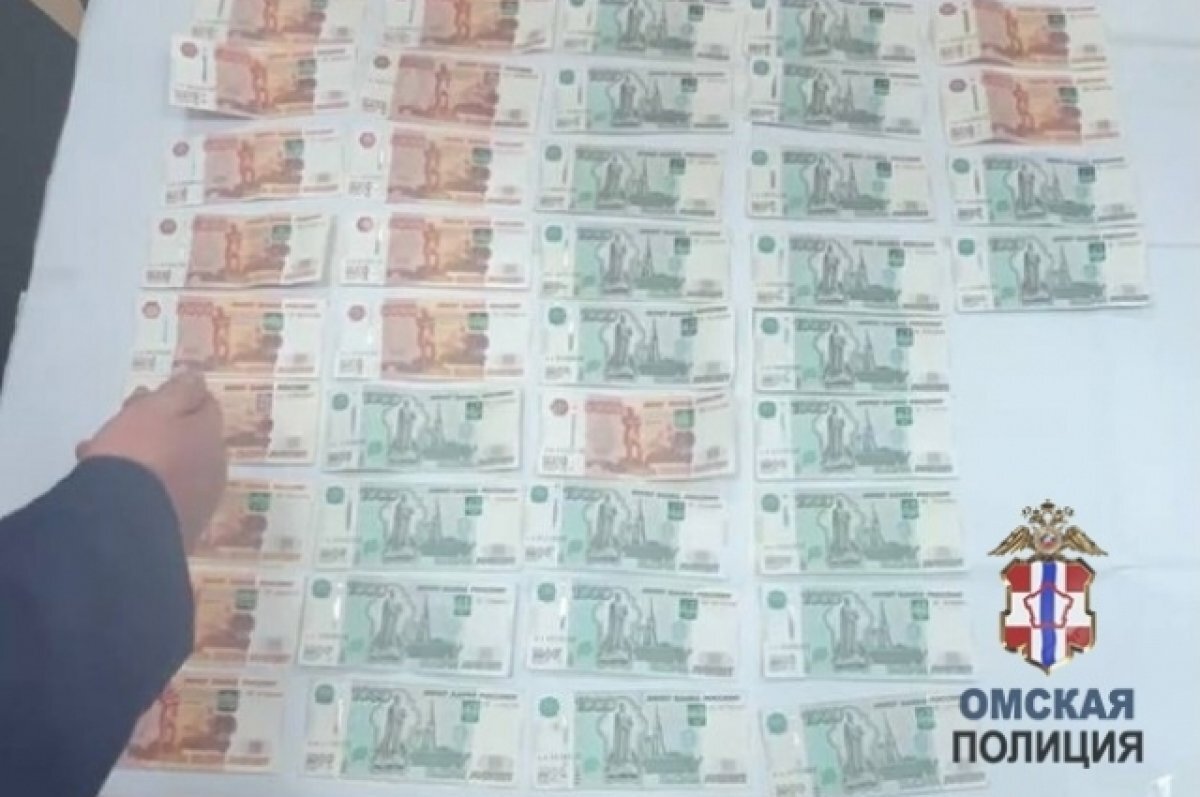    Преподаватель омского вуза брал со студентов взятки от 12 тыс. руб.