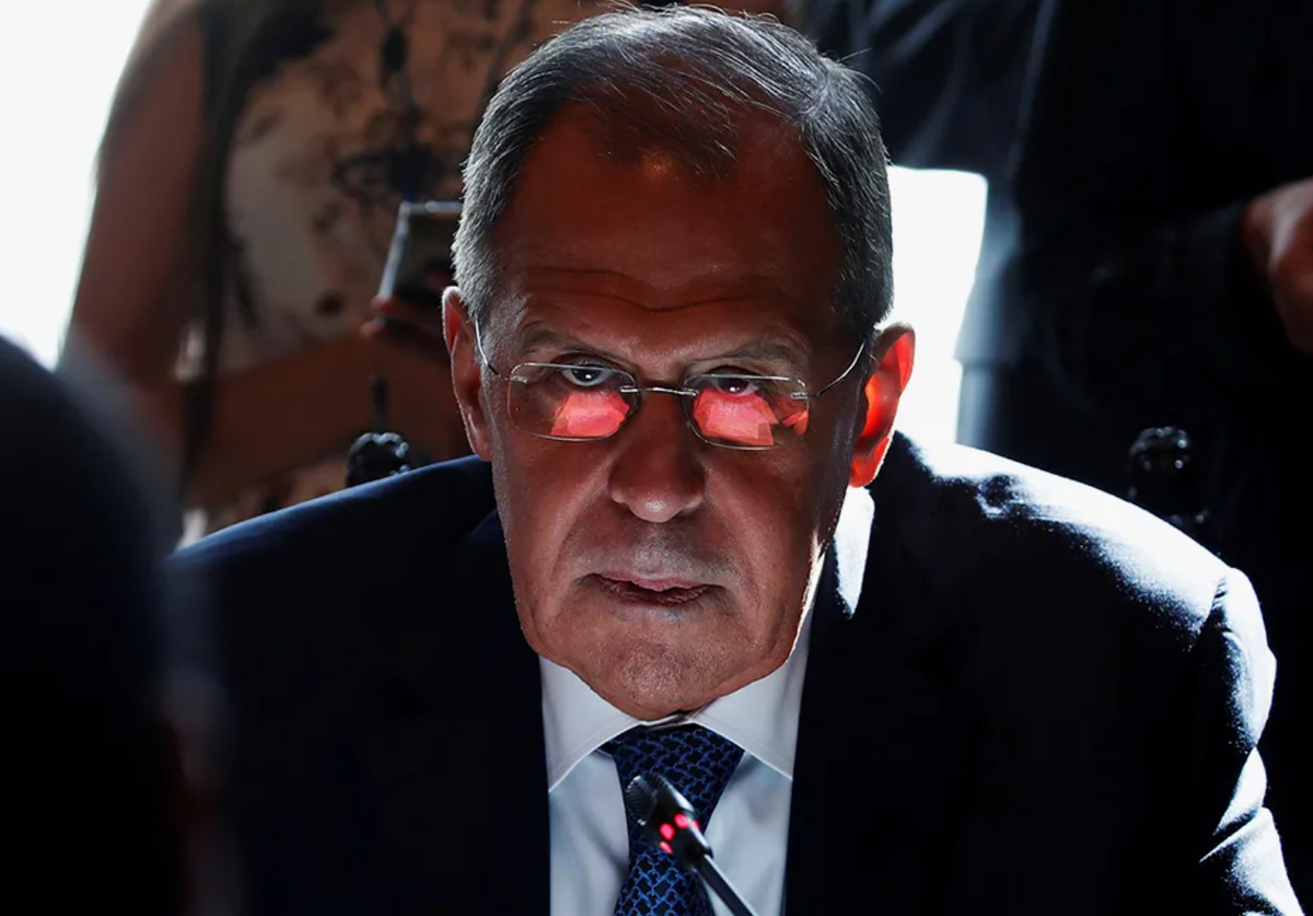    Лавров объяснил, зачем разрушать инфраструктуру Украины Алексей А.