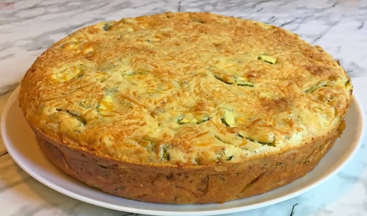 Пирог из кабачков с вишней