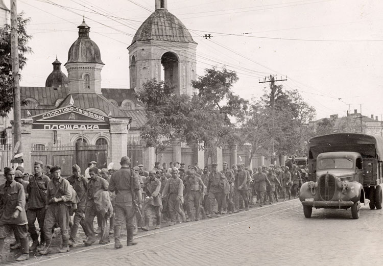 Кировоградское время. Кировоград 1941. Кировоград в период оккупации 1941-1943. Кировоград немецкая оккупация 1941. Оккупация Чернигова 1941.