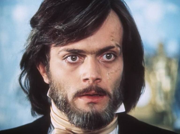 Фото: кадр из фильма "Овод"