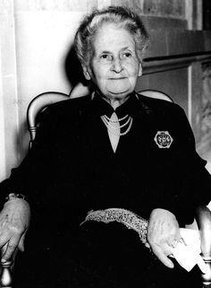 https://i.pinimg.com/236x/ff/a5/43/ffa543e540265387de1167bc5eaba164--italian-women-maria-montessori.jpg