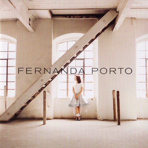 Обложка дебютного альбома Fernanda Porto (2002)