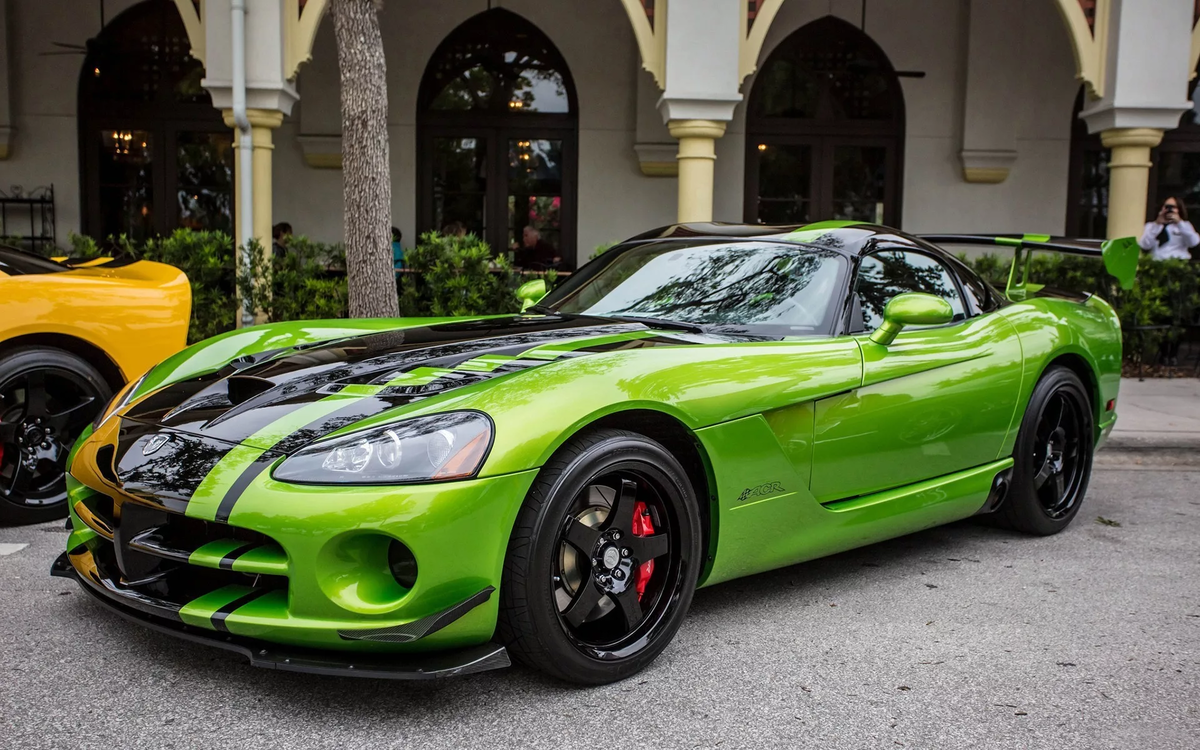 Viper GTS машина