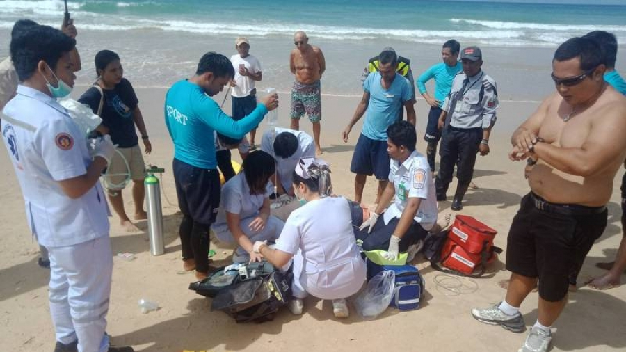 Тайланд туристы. Туристы на Пхукете. Турист из России утонул на пляже Карон. В тайланде утонула в бассейне