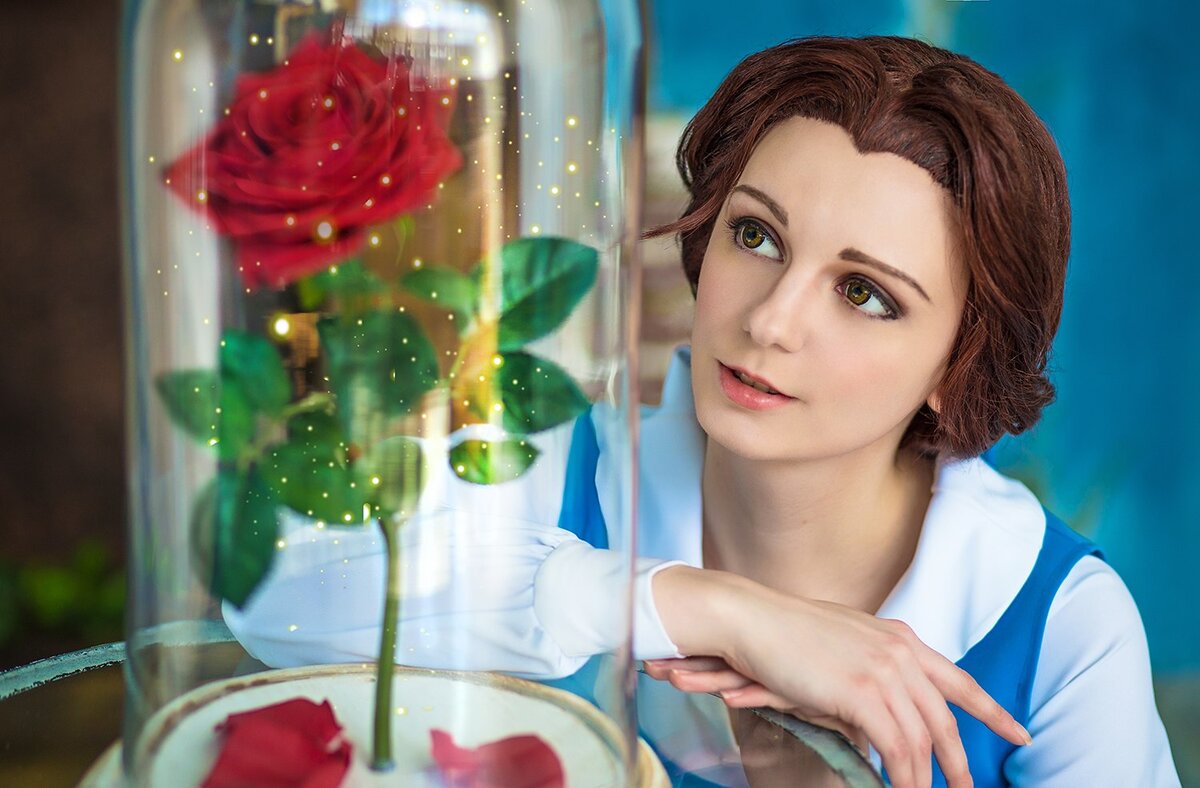 Beauty and the beast female beast cosplay