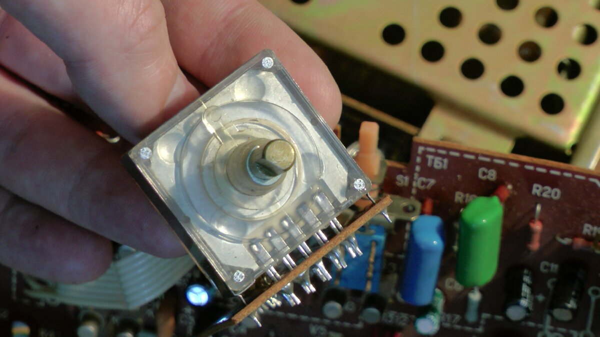 работа кипит 