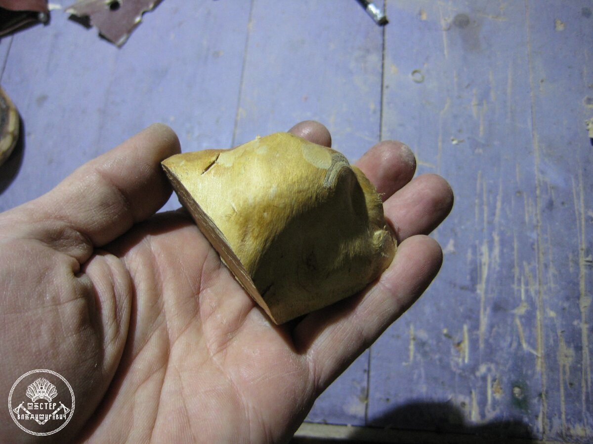 Кусок берёзового сувеля.