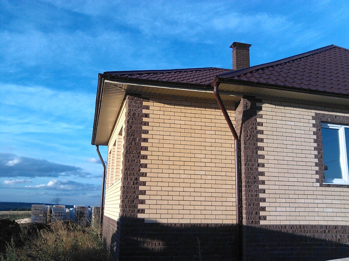 Кирпичный фасад - большое разнообразие материала, отлаженность технологии, привлекательный внешний вид, долговечность материала @Горбунов Сергей Канал Самостройщика СТРОЮ САМ