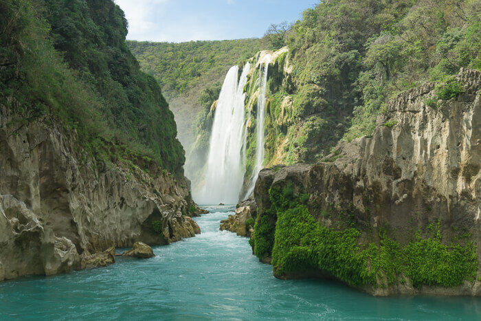 Удивительный каньон у водопада Тамул
