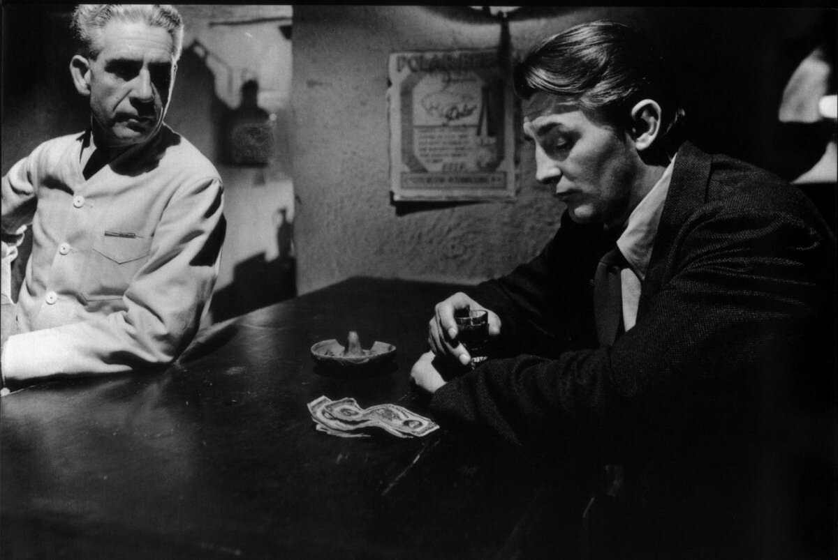 Кадр из фильма "Из прошлого"  (1947)