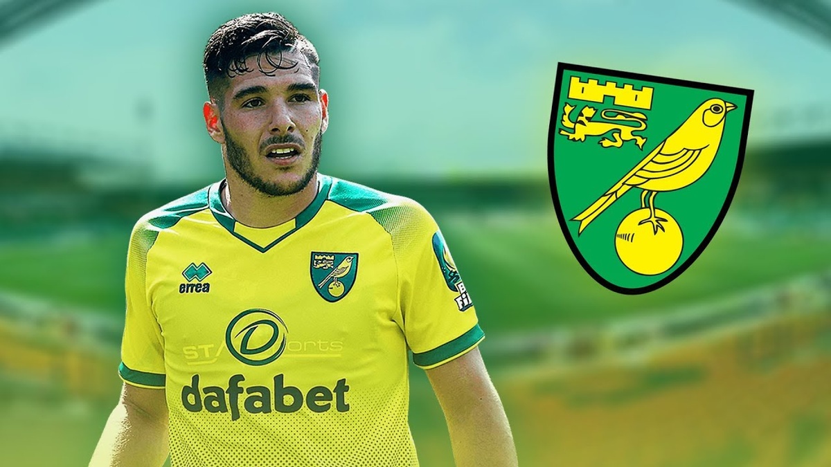 Эмилиано Буэндиа играет за клуб Норвич