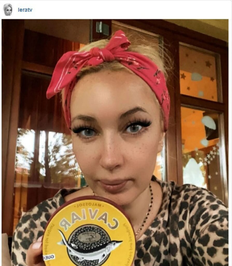 Лера Кудрявцева собирается есть черную икру вместо поездок на море/ Фото: Инстаграм телеведущей