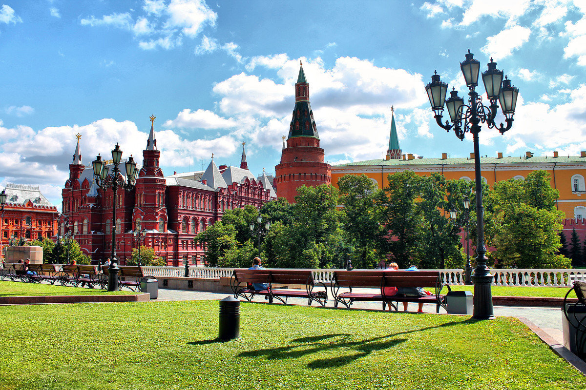 Москва. Москва летом. Москва Кремль летом. Москва красивые места лето.