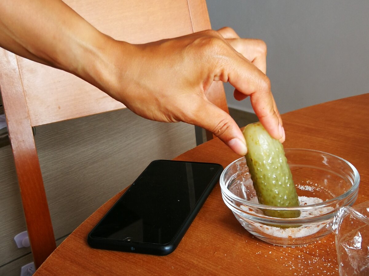 соленый огурчик с сахаром