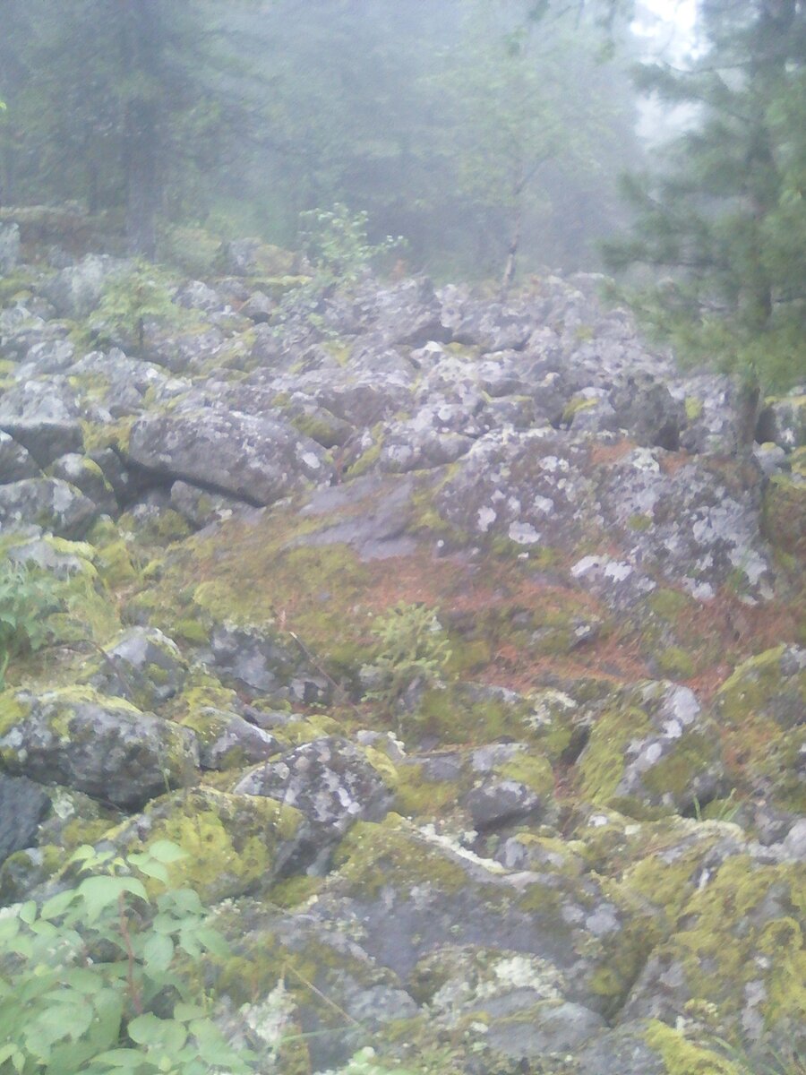 Каменная река