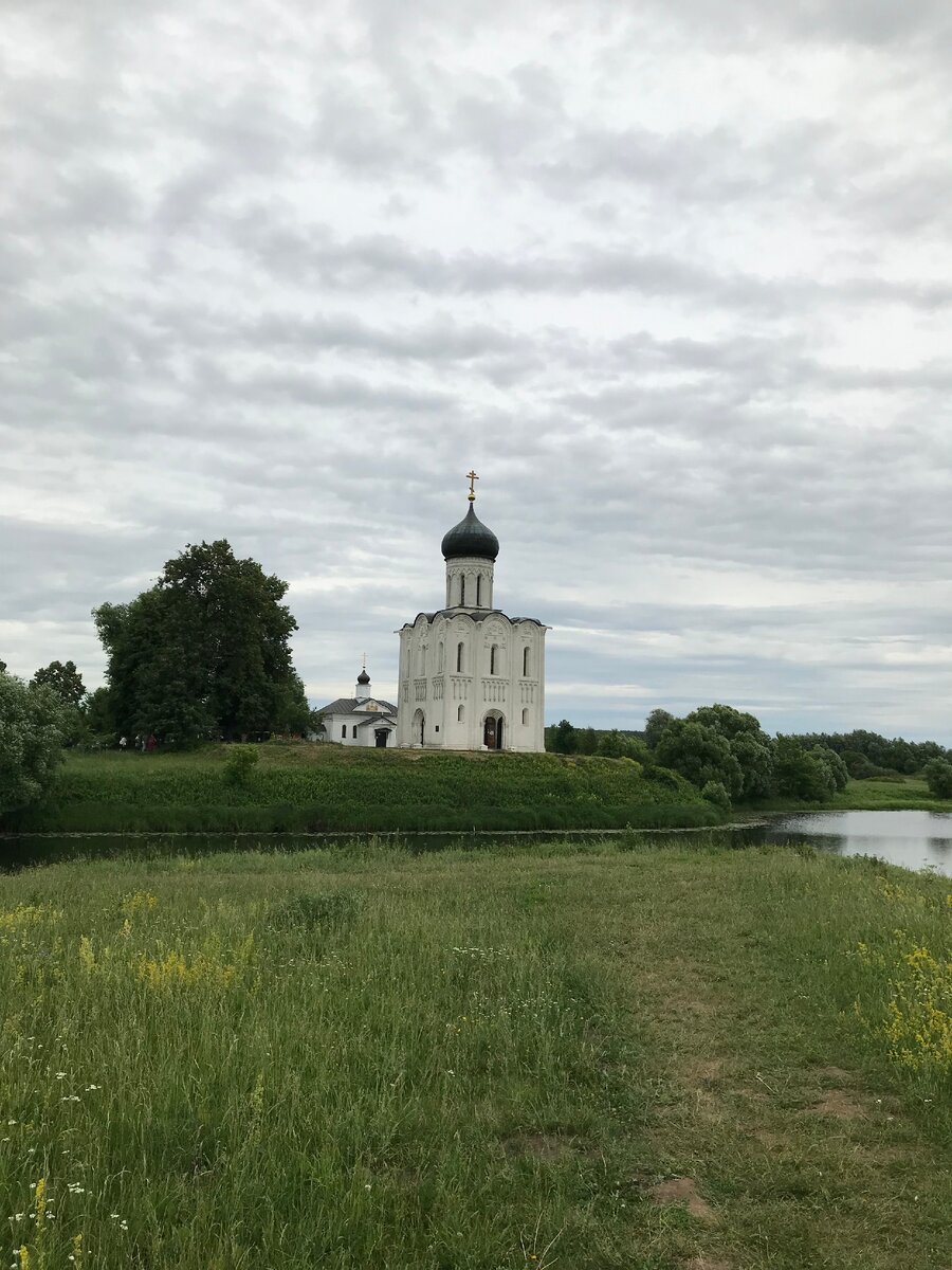 Храм Покрова на Нерли (фото автора)