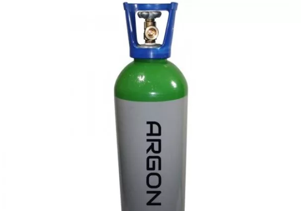 Юбочка вокруг вентиля нужна для его защиты при падении баллона.