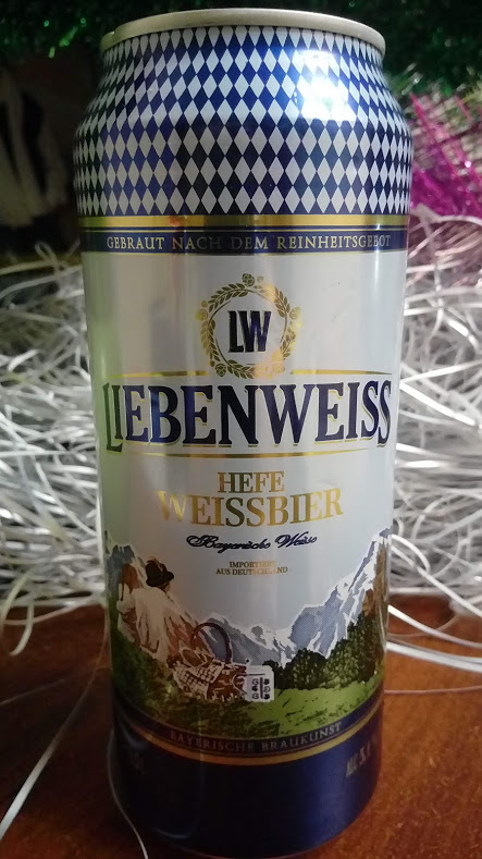 Горы и зеленые луга, вот мне бы туда))