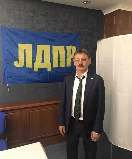 Евгений Барсов