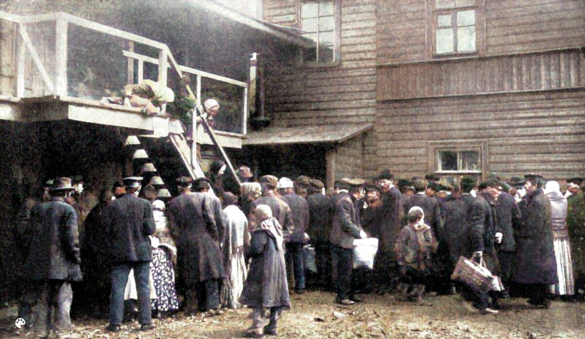 1907. Очередь безработных за провизией на пункте «Прямая помощь»