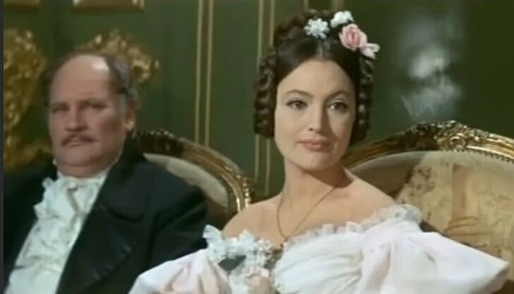 Кадр из фильма "Ференц Лист— Грёзы любви" (1970). Ариадна Шенгелая в роли княгини Каролины Витгенштейн в дуэте с Имре Шинковичем в роли Ференца Листа.