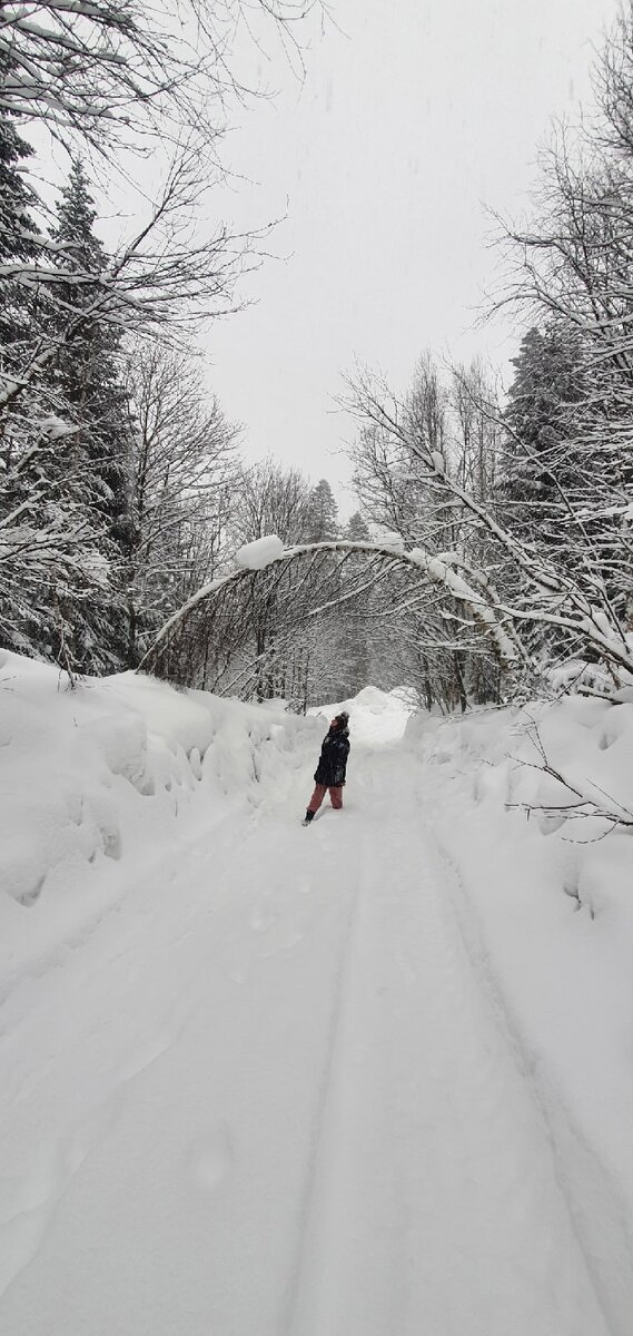 дорога на тур базу Алибек, поход