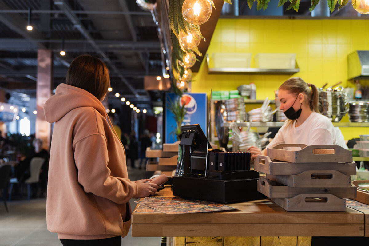 Фудхолл Eat Market: «Верблюд» протестировал новый для Иркутска гастроформат  | Верблюд в огне | Дзен