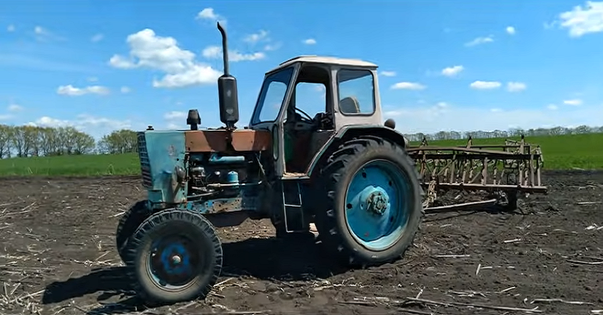 Трактор ЮМЗ - 6