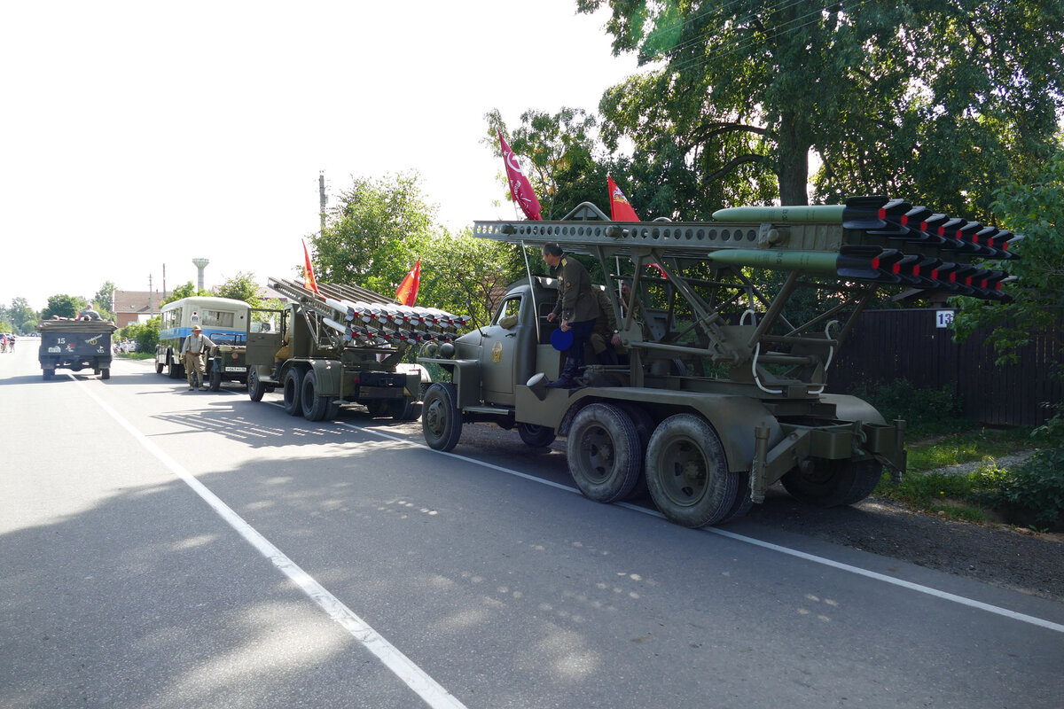 Новинки нынешних "Моторов Войны" в одной колонне.