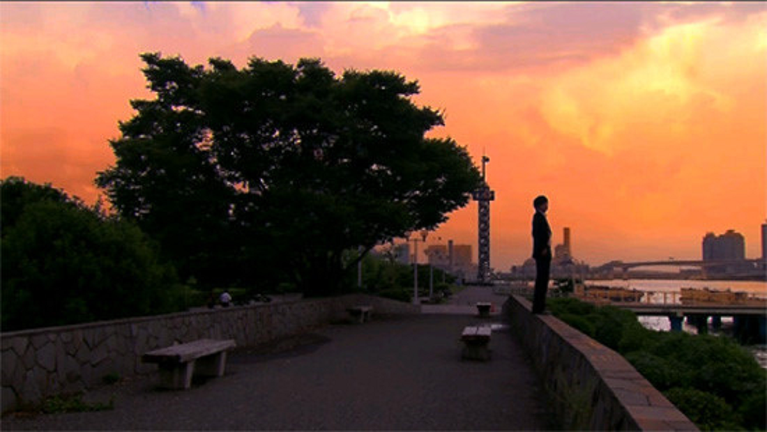 Спасибо, Ким Джин Мин, что оставил Су Хёна стоять не посреди картофельного поля пугалом, а красивым мальчиком на фоне драматческого заката. 